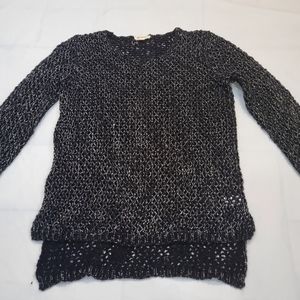 Zenana Women's sweater Size S Pullover black and silver Color Round Neck